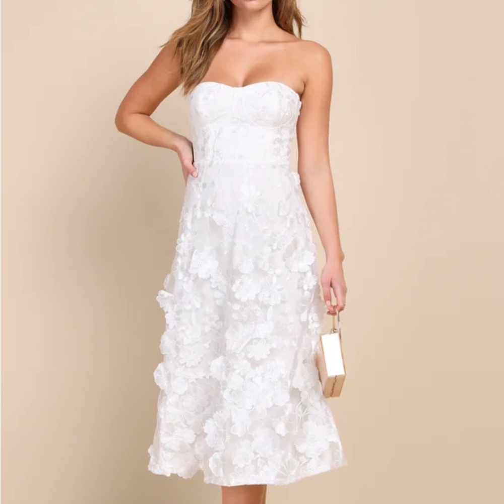 Lulu's White Strapless Floral Appliqué Midi Dress